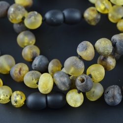 Amber bracelet green beads 21 cm for men